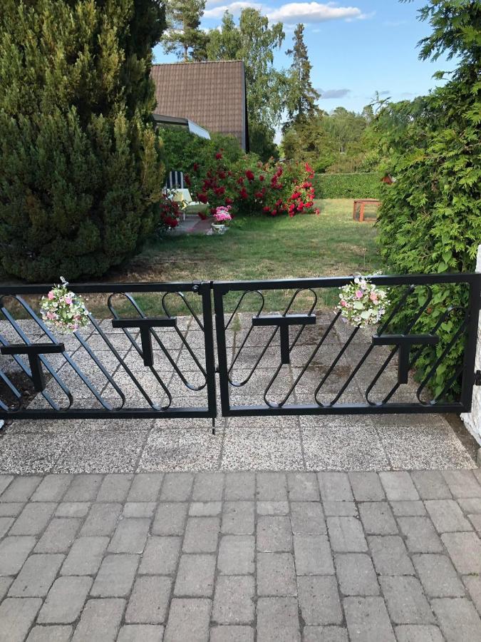Anitas B&B Stockholm/Vaellingby Exterior photo